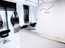 ナイン バイ アソビ 銀座(Nyne by asobi)の雰囲気（席の間隔を十分に空けた贅沢な空間[銀座/髪質改善/縮毛矯正]）