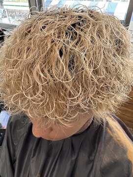 ネクストゼロ(NEXT zerO) 波巻きパーマ