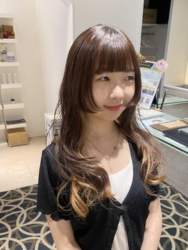 ビーハイブ 一番町店 アヴェダ(BEHIVE) ロング姫カット(^^♪
