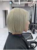 ボブ×ブロンド