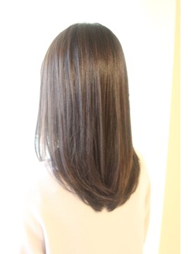 レウナ 外苑前(Reuna) 30代40代50代大人可愛いセミロング　レイヤー　グラデーション