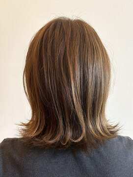 ヘアーウニール(Hair Unir) 自然なツヤと奥行き シナモンベージュ