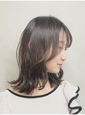 ミディアムヘア　小顔カット　顔まわりレイヤー　くびれミディ