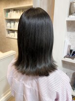 キャアリー(Caary)&nbsp;福山美容室Caary外ハネ切りっぱなしオリーブグレージュ20代30代