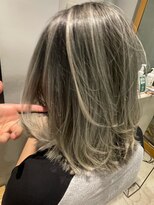 アディクト(ADDICT)&nbsp;ハイライトバレイヤージュ　ブリーチ　髪質改善