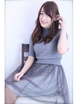 フロール(florun) 【セミロング】女子力アップのピンクアッシュ