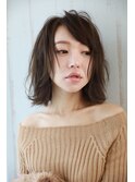 外ハネ ボブ