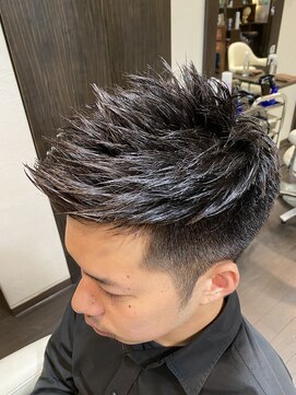 オムヘアーバイグルーマーズ(HOMME HAIR by GROOMER/S) グリース仕上げの サイドパート ベリーショート☆