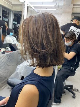 イキ 表参道(iki omotesando) モード/無造作ウェーブ/大人ガーリー[表参道駅]