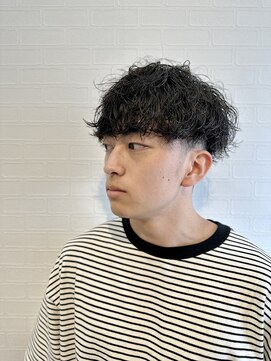 ルート(ROUTE) ツイストスパイラル×刈り上げマッシュ