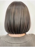 デザインカラーレイヤーカットウェットヘアオリーブベージュ白髪