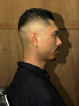 フェードアンドライン 秋田店(FADE&LINE the BARBER) 《FADE&LINE》スキンフェードパンチ