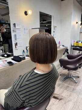 コワファーストナガサキシャンプーボーイ(COIFF1RST NAGASAKI SHAMPOO BOY) まるみボブ ショートボブ ワイドバングショートボブ 長崎浜の町