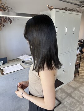 エラ(ere) オリーブベージュ　オリーブグレージュ　暗髪　ダークカラー