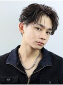 フェザーパーマニュアンスパーマコンマバングセンターパート黒髪