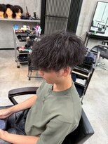 イーラ(era)&nbsp;ツイストスパイラルパーマ/メンズ/刈り上げ/眉毛/ツイスト