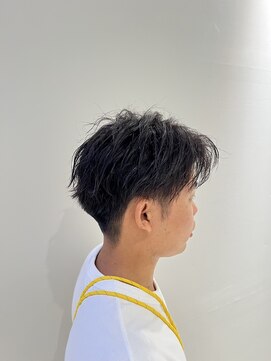 デバイス バイ フレイムス 越谷(DEVICE by Frames) センターパート