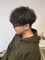 ニアウ 伊勢崎連取店(Niau) 刈り上げマッシュ縦落ちツイストスパイラルパーマ