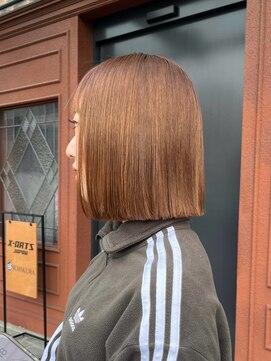 美容室エクストラアーツジャパン(X ARTS JAPAN) パツっと切りっぱなしヘンリーボブ