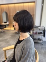 リファインド(REFINED)&nbsp;レイヤーボブとワンカールパーマで作る春スタイル