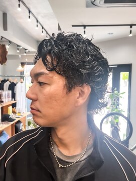 ミスターマウントロックバーバーショップ(MR.MT.ROCK BARBER SHOP) ミディアム　スパイラルパーマ