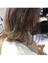 リリオ(Lilio)&nbsp;柔らかベージュグラデーション