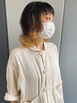 モルニ(MORNI) すそカラー_マロンベージュ Aラインボブ かきあげ