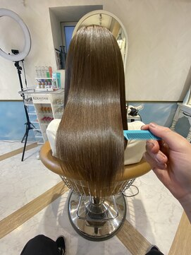 ロンド ストラーダ 心斎橋(Lond strada) シルキーベージュ×グレージュカラー【髪質改善/縮毛矯正】