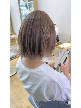 エアー(air.) 【箕面】air. ブリーチ／ボブ／グレージュ