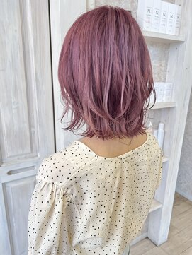 キャアリー(Caary) 福山市美容師求人スタッフ募集ブリーチピンクカラー20代30代40代