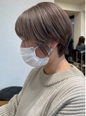 ナチュラルベージュ