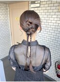 カチモリヘア　タイトアレンジ　三つ編み　参列ヘアセット