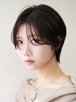 ショートボブくびれショートヘア顔周りレイヤー白髪ぼかし30代