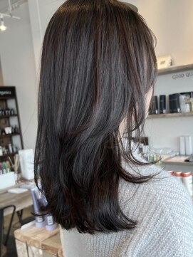 ミルシンク(1005mille cinq) ミディアムレイヤー/レイヤーカット/アッシュブラウン