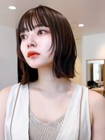 セイドット リー(Say. Ree)&nbsp;Say.切りっぱなしボブ外ハネボブアッシュブラック暗めカラー青山