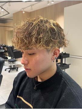 レボ 片町店(Revo) ブラウンメッシュ×波巻きスパイラル