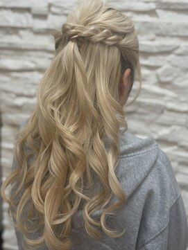 ストーリア 川崎店(STORIA) ハーフアップヘアアレンジ♪