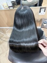 hyon myon/RISEbyREVO 綾瀬店【ヒョンミョン】&nbsp;ハッシュカット/デザインカラー/グレージュ[綾瀬駅/韓国ヘア]