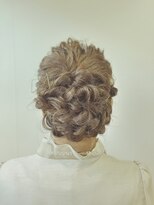 ビグディーサロン(BIGOUDI salon koshien)&nbsp;【ISAACBLANCO】大人かわいいあみこみアレンジ