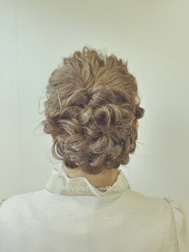 ビグディーサロン(BIGOUDI salon koshien) 【ISAACBLANCO】大人かわいいあみこみアレンジ