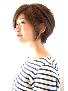 レウナ 外苑前(Reuna) 【３０代・４０代・５０代】大人の女性に人気のひし形ショート】