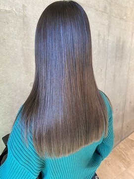 セル(CELL) 艶感オリーブカラー