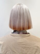 イコル(ikoru)&nbsp;ハイトーン/ボブ/デザインカラー/30代/40代/代官山/恵比寿