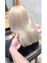 アンアミ シブヤ(Un ami shibuya) ホワイトベージュ/ハイトーンカラー/髪質改善トリートメント