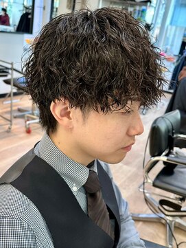 グッドタイムエフティフィフス 横浜西口(GoodTimes ft.fifth) ツイストスパイラルパーマツーブロック刈り上げメンズマッシュ