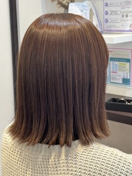 アナザーワールドココン(ANOTHER WORLD cocon) 艶出し外はねボブスタイル