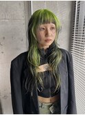 ネオングリーンで魅せる！攻めのデザインかラー【山本】