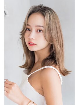 エイチ(H eitf) H【eitf】　原宿　表参道　ブリーチ