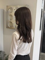エイチ(811)&nbsp;フェイスフレーミングルーツカラー天使の羽バングネオウルフボブ