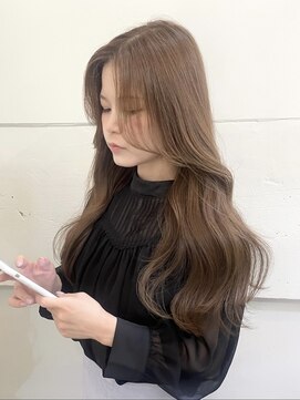 ネオリーブ チロル 横浜西口店(Neolive CiroL.) 毛流れレイヤーヘーゼルベージュブリーチなしカラー【横浜】